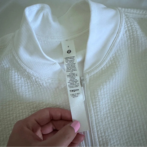 🆕🤍 Lululemon EU Exclusive Textured Zip Front Track Jacket - White - Picture 7 of 15